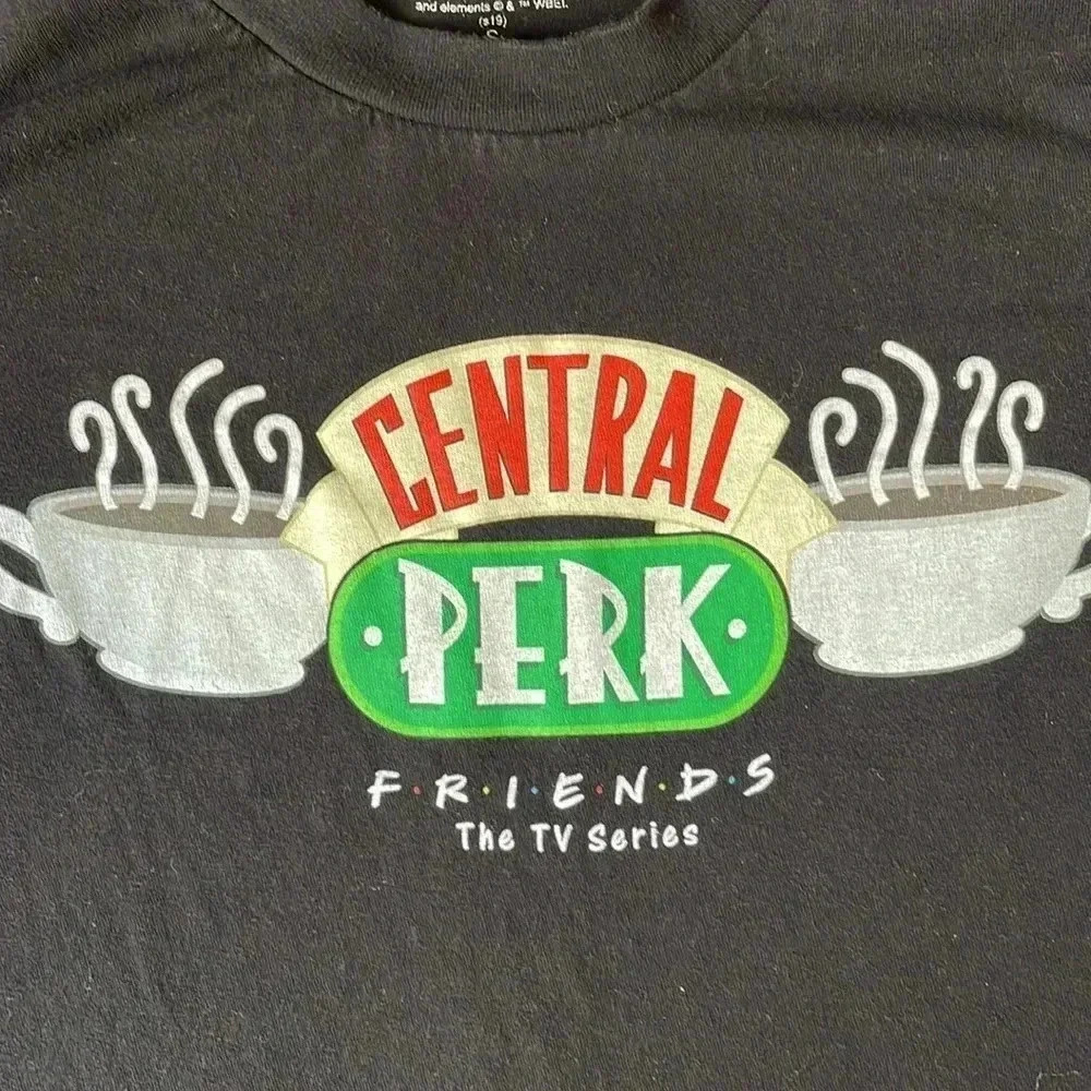 Friends tshirt - Picture 3 of 3